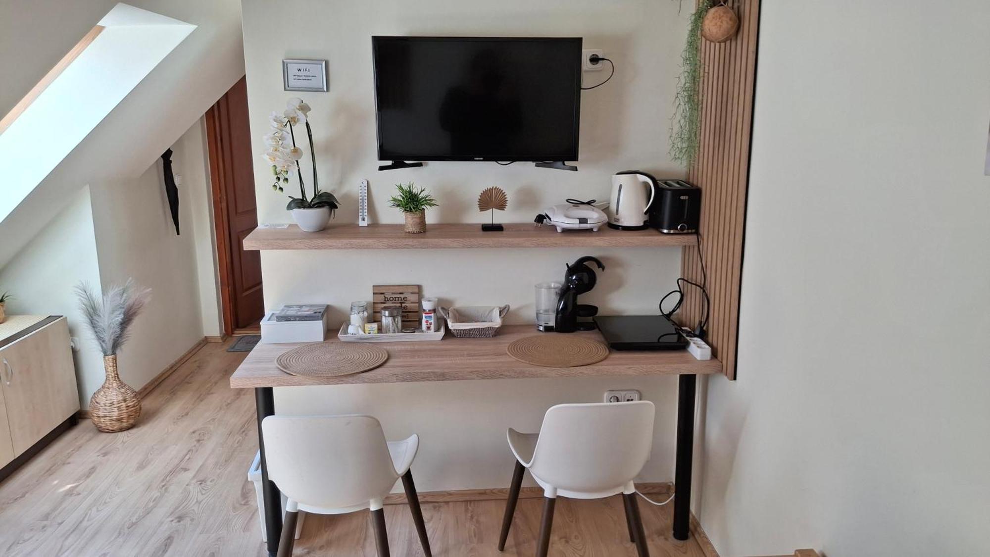 Takacs Vendeghaz 2 Apartment Sopron Exterior photo